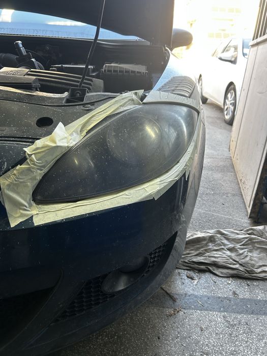Полиране и възстановяване на  автомобилни фарове