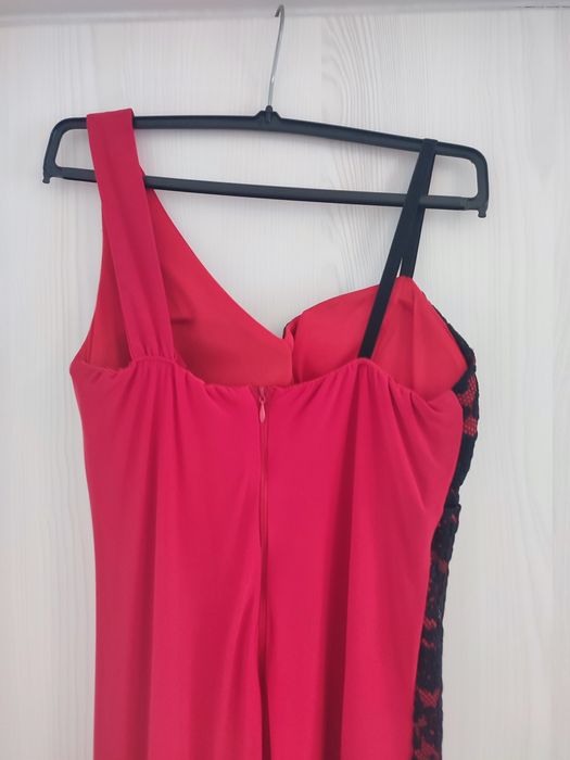 Rochie lunga , rosu cu negru, marime M