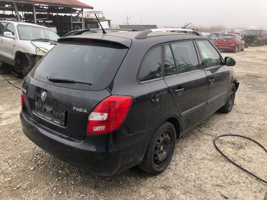Dezmembrez piese Skoda Fabia 2014