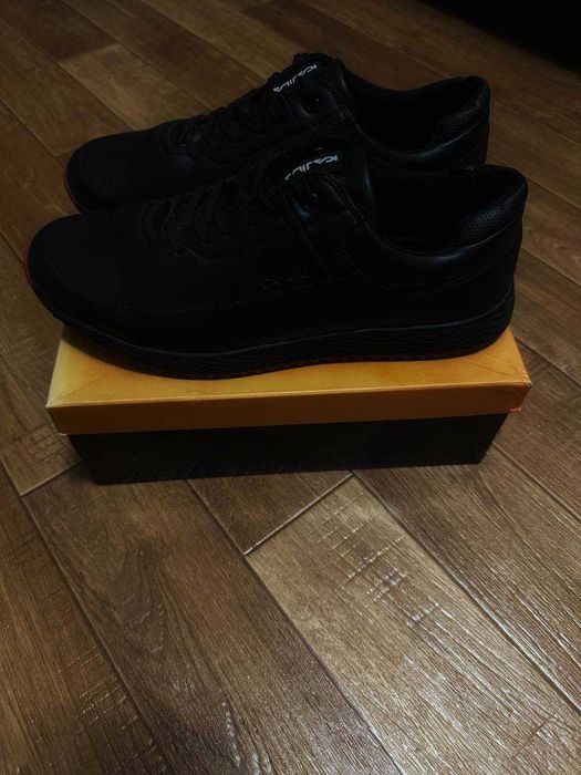 продам кроссовки Kajila Outdoor