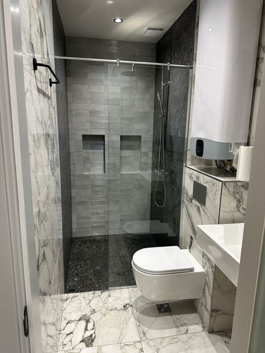 Дава се под наем Тристаен апартамент в Варна, Колхозен пазар - 80 кв.м за 650 € - Снимка #21