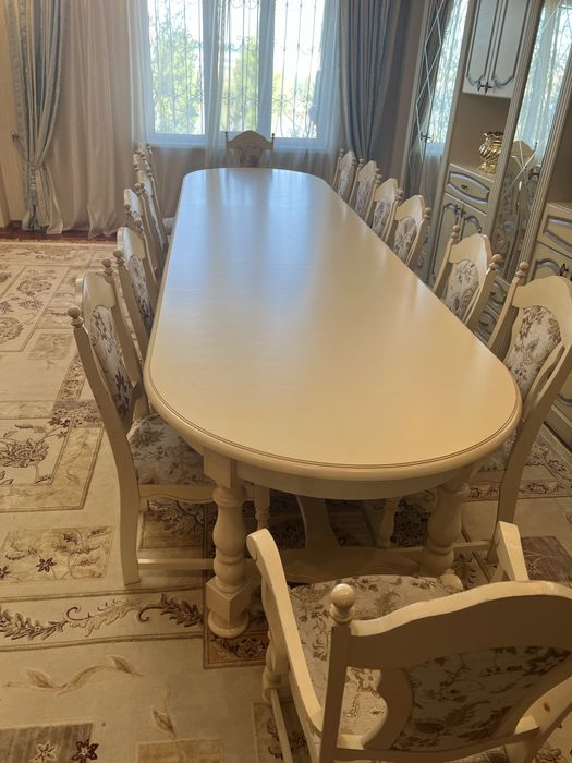 Продам стол со стульями бу