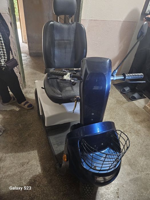 Scooter electric wz Goliath 15km/h 3 roti pt persoane cu mobilitate re