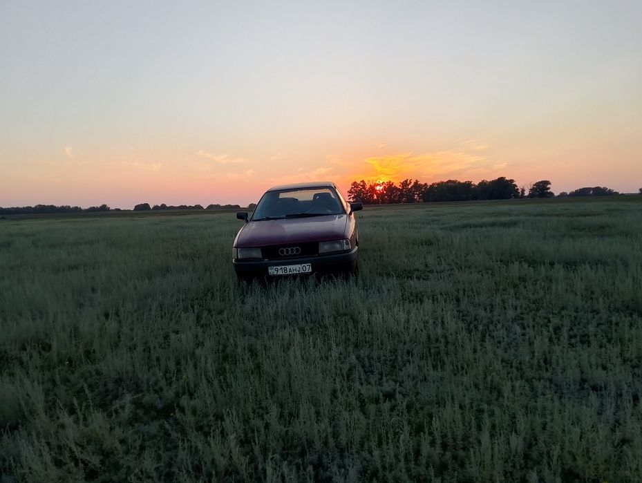 Продам Ауди 80 б3 на ходу