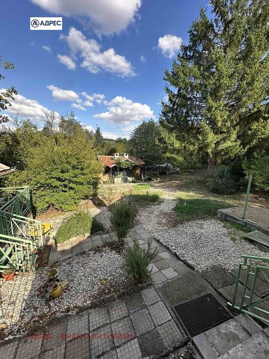 Продава се Къща в с. Садовец, Област Плевен - 105 кв.м за 1048 €/кв.м - Снимка #9