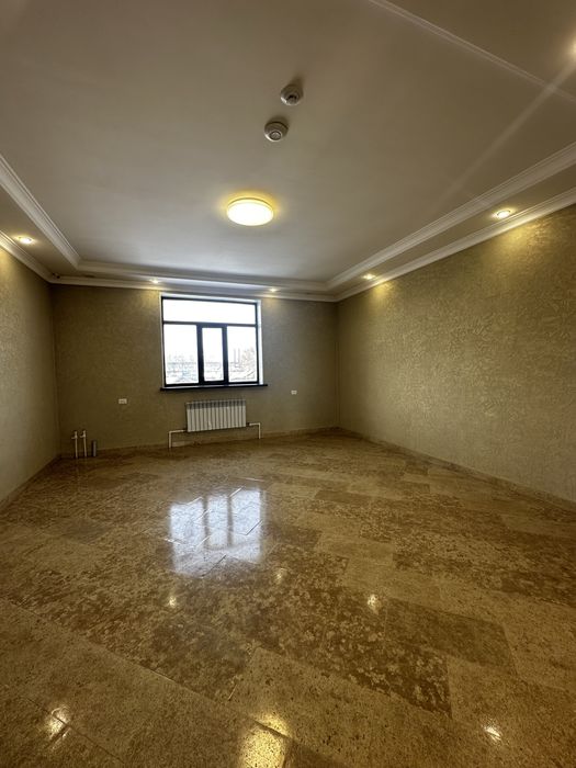 Продается здание ул. Космонавтов