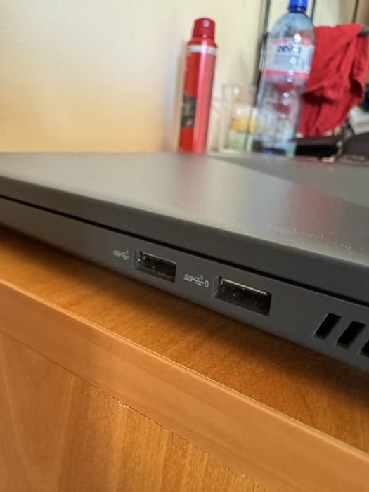 Геймърски лаптоп Dell G15 5510