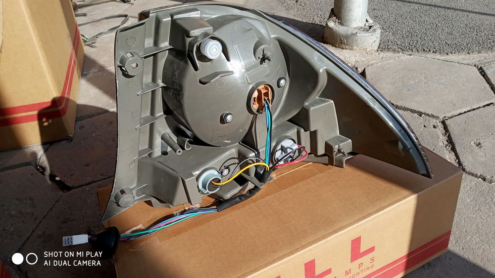 Altezza, Lexus is Фонори зад.