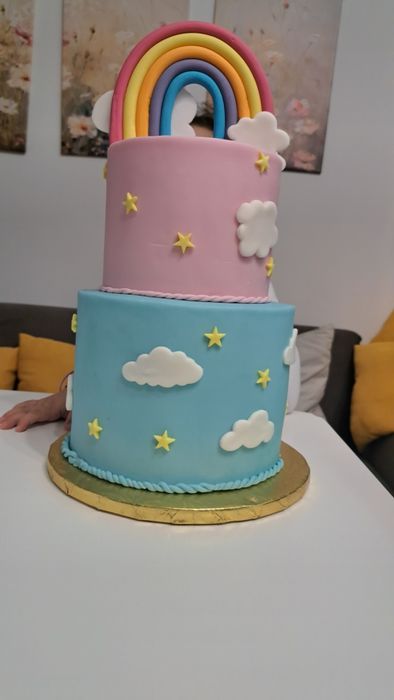 Бутафорна торта Еднорог