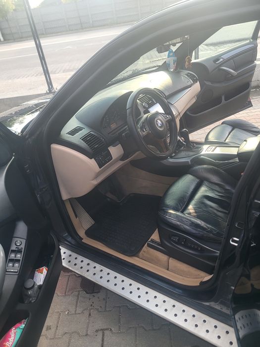 Vând bmw x5.E53.