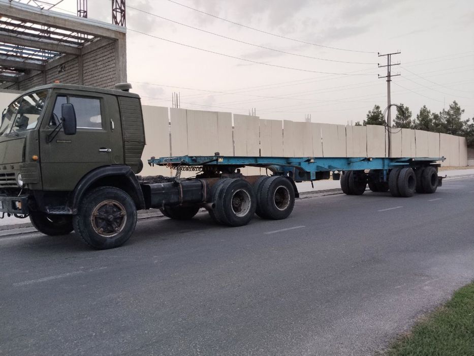 Сотилвоти Камаз контейнеровоз срочно