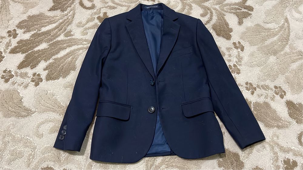 Продам школьный костюм на мальчика