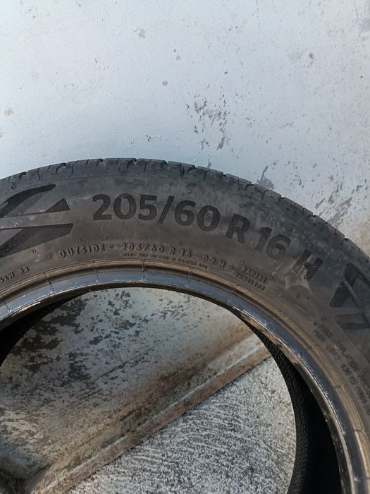 Гуми континентал 205/60/16 2бр.