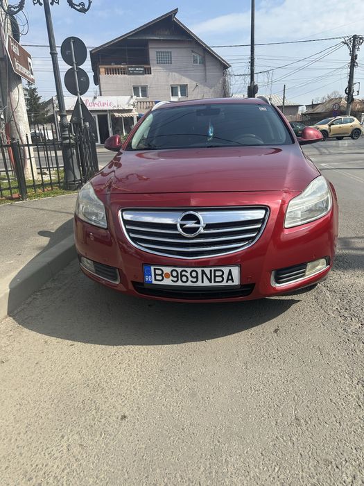 Se vinde opel insignia