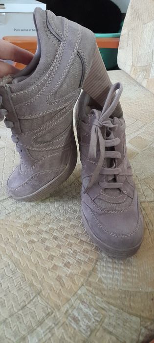 Дамски обувки 39 номер