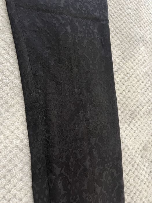 Pantaloni negri Zara cu model