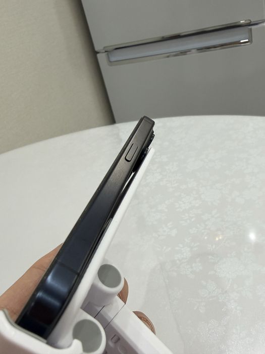 Продам Iphone 15 Pro 128 Gb