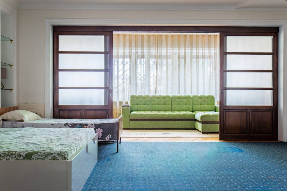 Мирабадский: Жк "Gabus" Ор-р: Ойбек  4/2/8/ 278кв.м в хорошем ремонтом