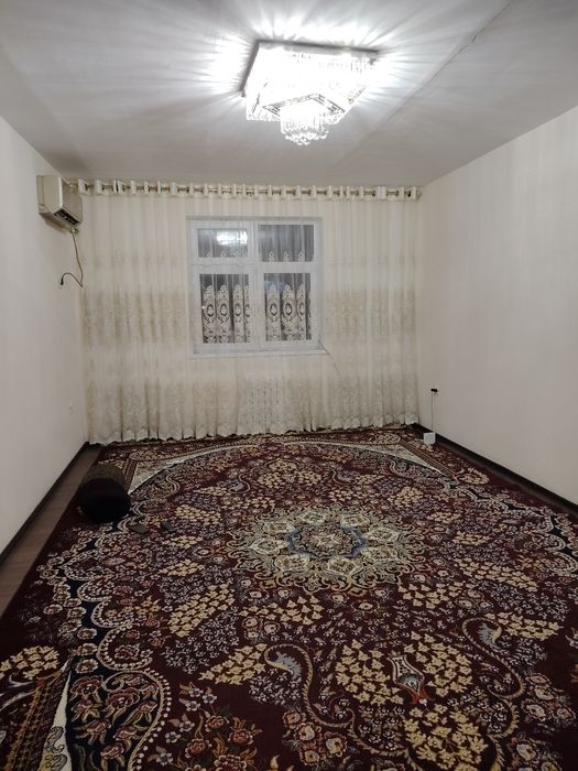 Вокзал ёнида 3 хонали квартира ижарага барилади.