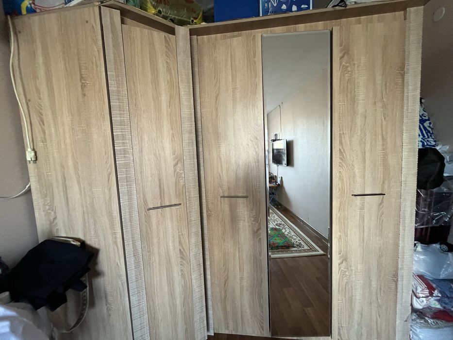 Продается шкаф в хорошем состояний