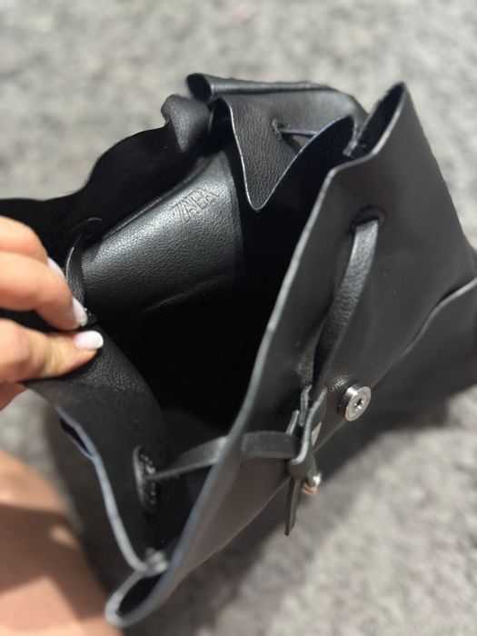 Ghiozdan Zara piele.impecabil