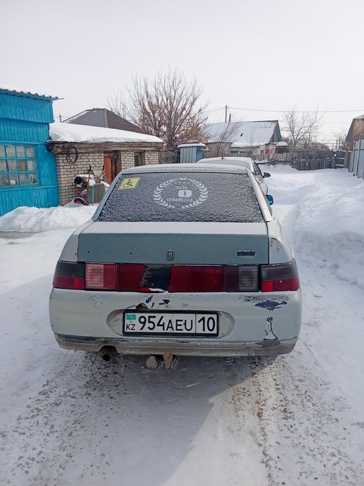 ВАЗ Лада 2110 на активном ходу