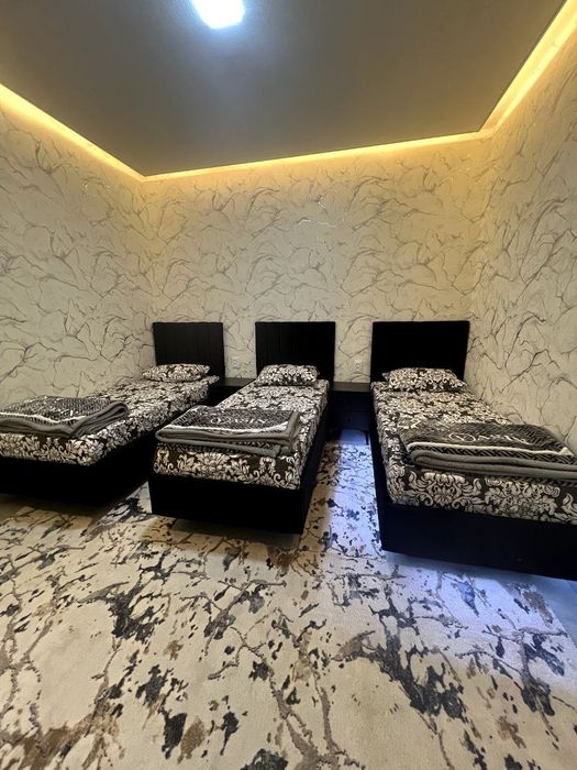 Дача 22 бочкани олдида.