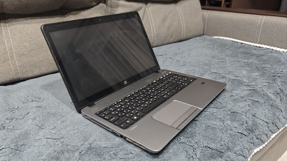 HP ProBook 450 | i3 / 8GB×1 / SSD 256GB