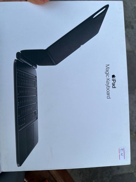 Apple Magic Keyboard для iPad Pro 11″ M4 — новая, RU/EN