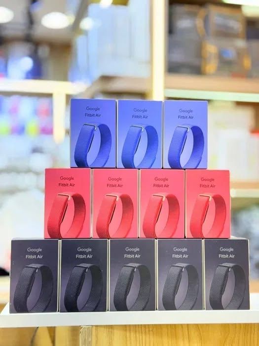 Новый Фитнес браслет Google Fitbit Air в наличии