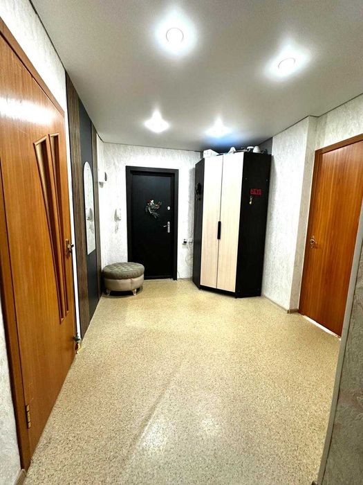 продам 3-х комн квартиру