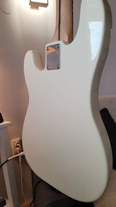 Bass Squire Mike Dirnt