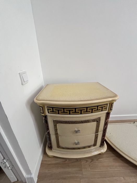 продам кровать + 2 тумбы