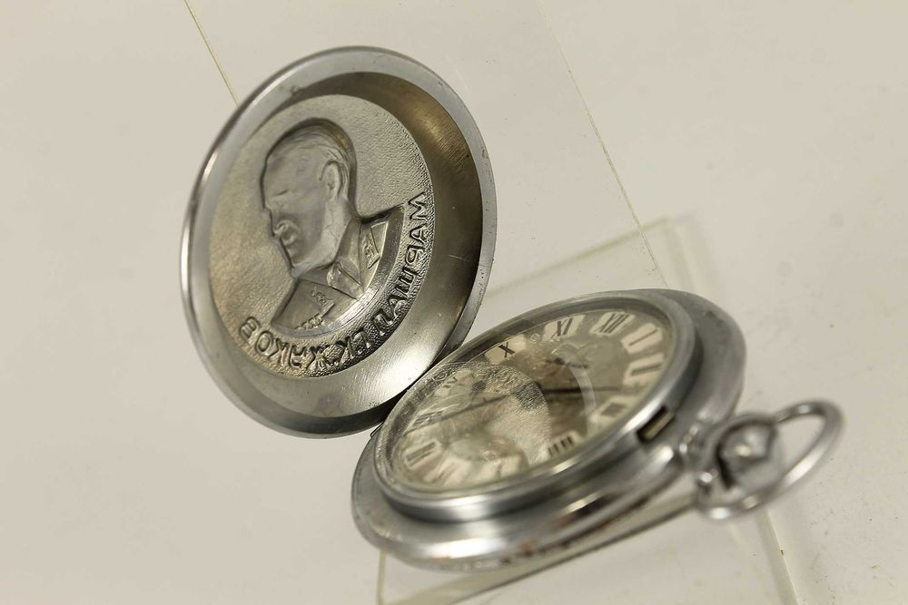 Рядък Руски Джобен Часовник МОЛНИЯ Със Маршал ЖУКОВ