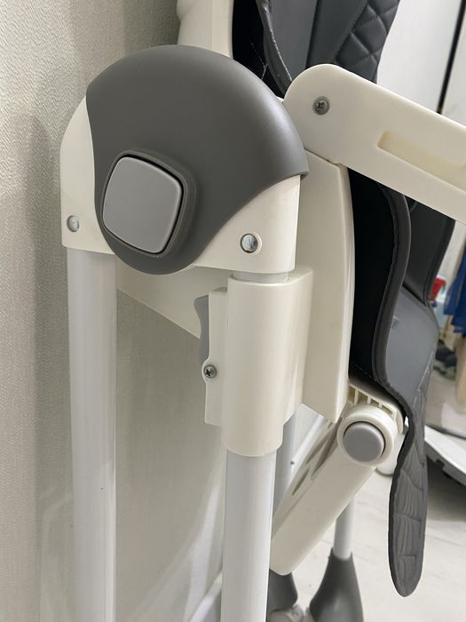 Продом стульчик для кормление