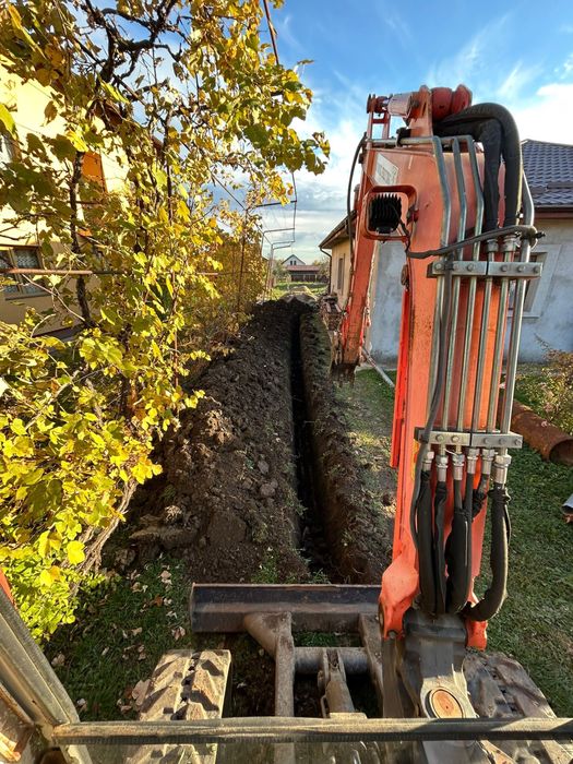 Inchiriez miniexcavator