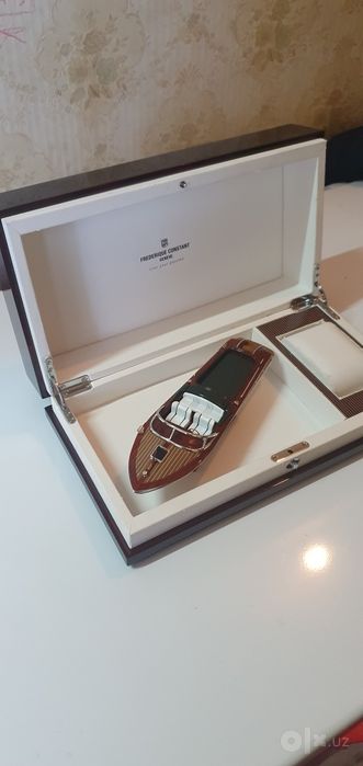 Футляр Frederique Constant