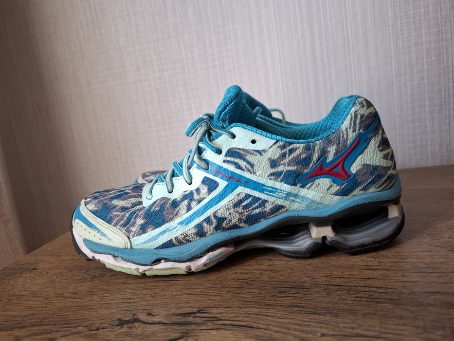 Mizuno маратонки 40 номер.