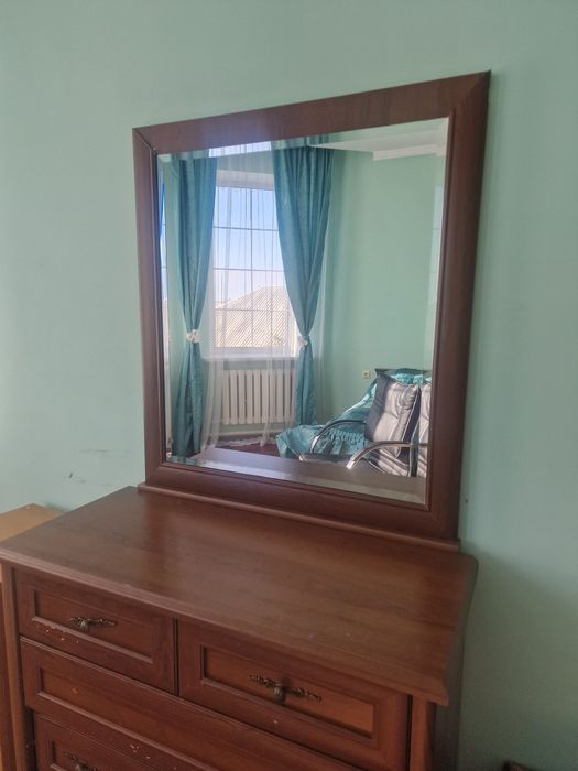 Спальный гарнитур