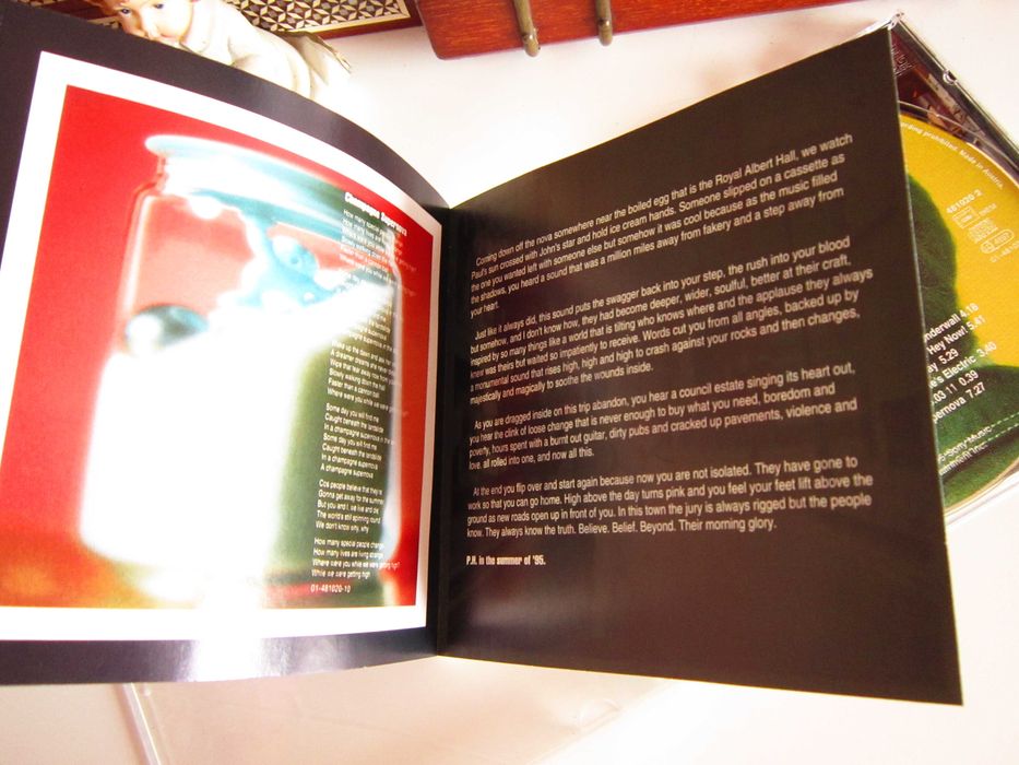 cd Oasis What&#x27;s The Story Morning Glory 1995 made in Austria