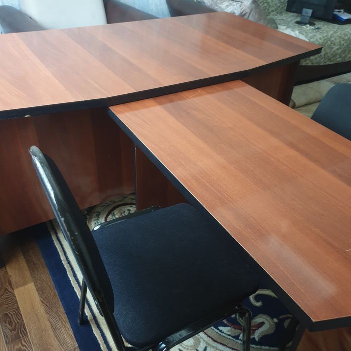 Офисная стол holati yahshi