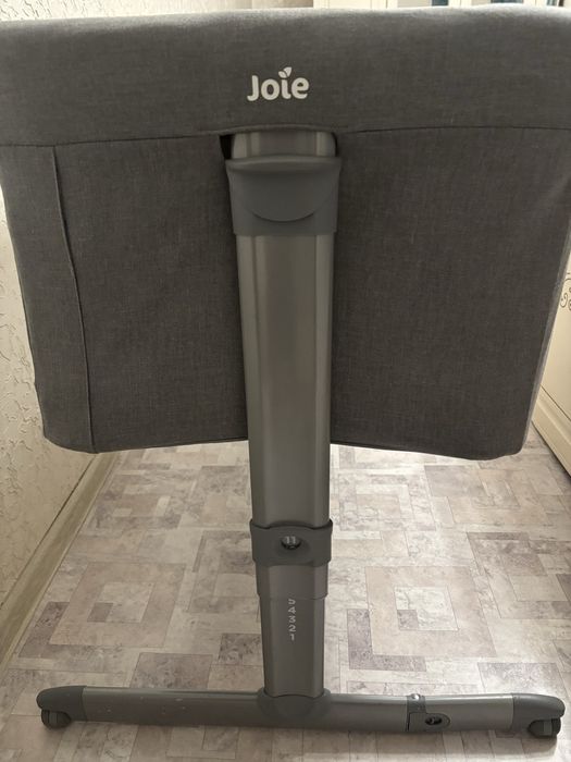 Детская кровать манеж Joie