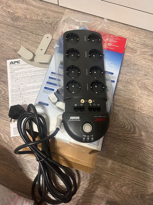 Продам сетевой фильтр IPC модель PF8VNT3-RS
