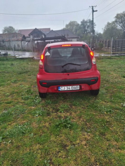Vând peugeot 107