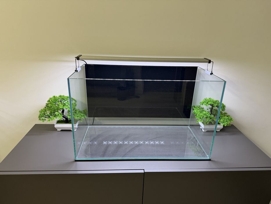 Acvariu 60x30x35 + Lampa Chihiros B60