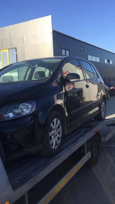 Dezmembram Volkswagen Golf Plus 2.0 TDI cutie automata DSG 6 an fabr 2008