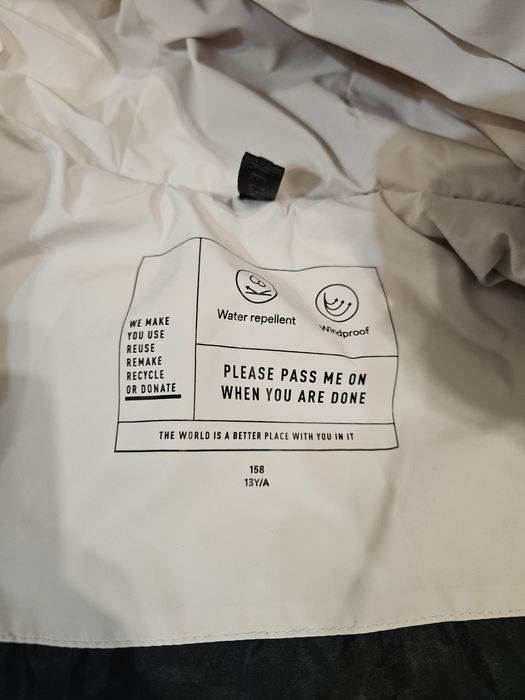 C&A geacă iarnă groasă marimea 158/XS-S crem cu căptușeală neagra