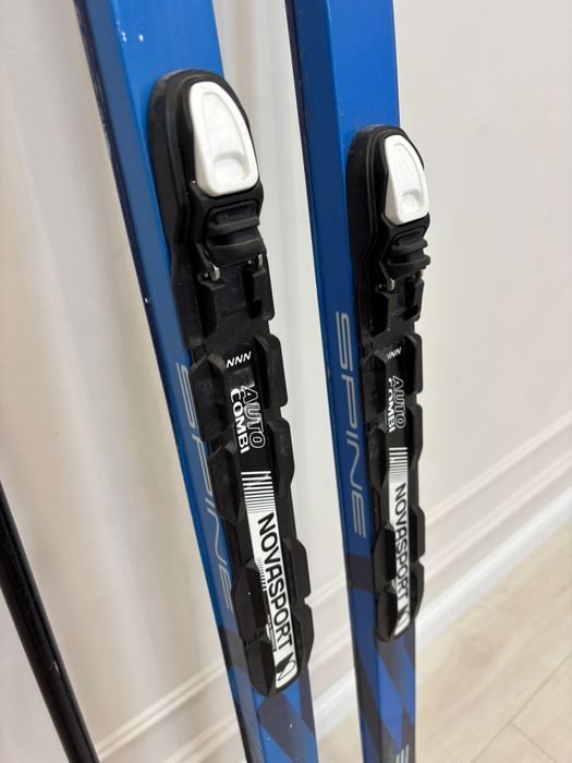 Лыжи беговые с палками