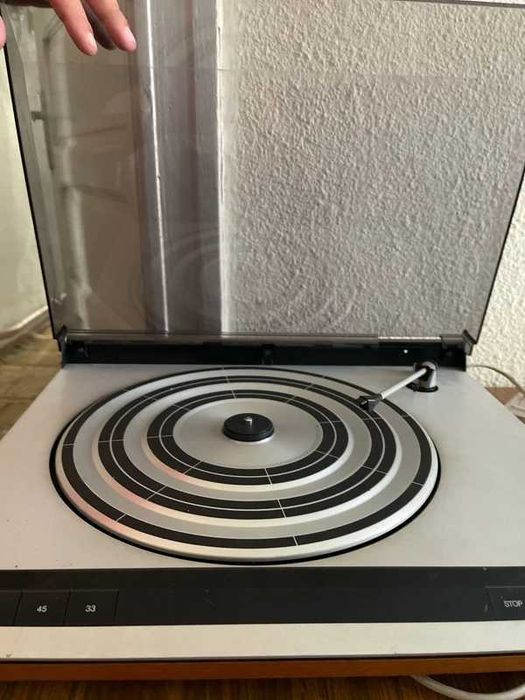 Pick-Up Bang & Olufsen Beogram 2202 , nu are doza.