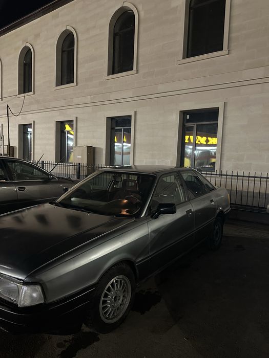 Продам AUDI 80 b3